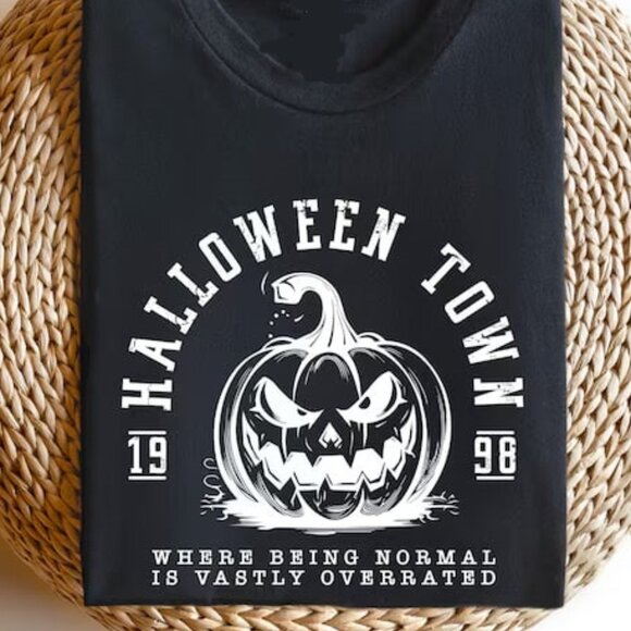 Halloweentown Est 1998 Tshirt, Halloweentown University, Retro Halloween Tee - Picture 1 of 4